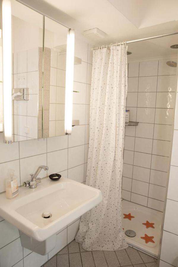 דיסלדורף Air Boardinghouse Tulip Stockum, Zu Fuss - 3 Minuten Zur Messe מראה חיצוני תמונה