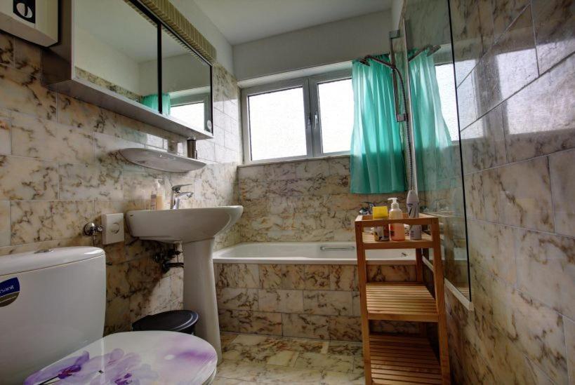 דיסלדורף Air Boardinghouse Tulip Stockum, Zu Fuss - 3 Minuten Zur Messe מראה חיצוני תמונה